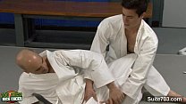 hd 彼らのコックを吸う興奮したジョック porn