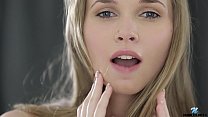 hd 熱いアマチュアマンコ遊びを吸う porn