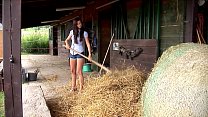 hd to megan cox masturbates outdoors see her getting hot in the hay porn