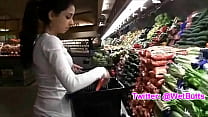 hd teenage playing with carrot on the market wetbutts porn