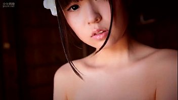 hd 由良樱漂亮的白色裸 porn