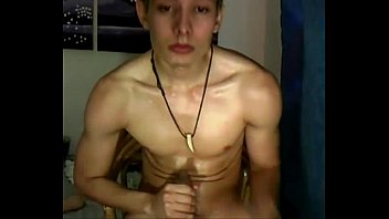 hd молодой парень с большим необрезанным членом в прямом эфире livecamly porn
