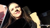 hd хорошенькая нимфоманка отсасывает хуй в видео от первого лица и скачет на розовой киске porn