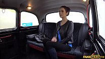hd эта мокрая русская волосатая киска нуждается в хорошем и жестком трахе porn
