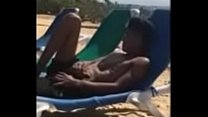 hd 19летнюю застукали за засветом на общественном пляже porn