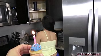 hd юная тинка в мотеле devirginized на мой день рождения в любительском видео porn