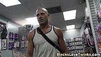 hd dude bounces on black rod porn