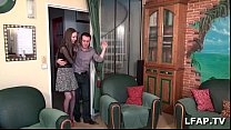 hd шаловливой любительнице вылизывают ее киску перед тем как сосать хороший член porn