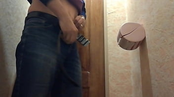 hd ᴡɪᴛʜ urinal peeing man 1 porn