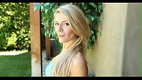 hd smitten gal is engulfing studs lovestick zealously porn