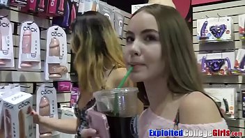 hd coeds naomi and bonnie share casting cock and toys 3way porn