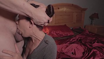 hd 托尼没有付钱给我所以我面对他的母亲 porn