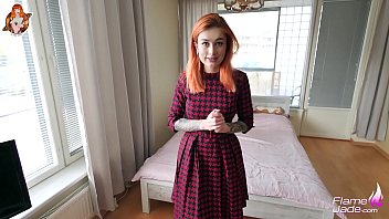 hd шикарная рыжая красотка сосет и трахается с тобой пока родителей нет дома porn