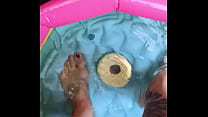 hd i am in the garden it is very hot and my feet sweat a lot and need to be cooled with the water of my pool i walk porn