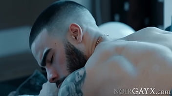 hd hot bbc fooling around with his bro in law pheonix fellington papy suave porn