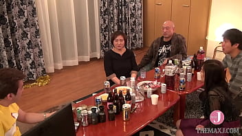 hd 50歳のみ成熟した離婚した女性のパーティー乱交セックスパート3 porn