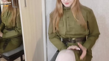hd измена секретарши с боссом ее мужа на работе в февральский праздник porn