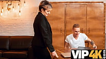 hd тутор4к учитель уважаемая женщина которая ведет себя как шлюха во время секса porn
