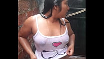 hd was taking a bath and i recorded her hidden but she noticed and we had a good fuck porn