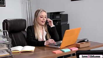 hd love2lickcom стажер получает оральный секс от горячего итагента porn