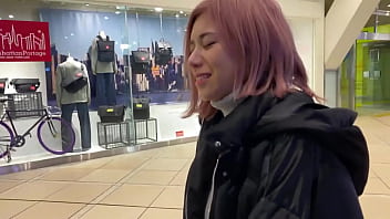 hd amateur porn a young girl who works at an underground bar in shinjuku a gal with a perfect body works as a waitress porn