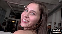 hd hj молодая женщина со средними сиськами дрочит член в видео от первого лица и говорит грязно porn