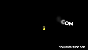 hd женщина в хиджабе радует своего мужчину новым нижним бельем porn
