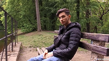 hd he catches his gf sucking someone elses dick he then goes to the park and sucks a dick for money bigstr porn