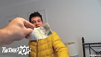 hd he is on his way to buy cigarettes when he bumps into this guy whos willing to give him extra love twink pop porn