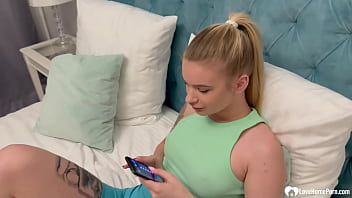 hd super hot blondie sucking boyfriends dick porn