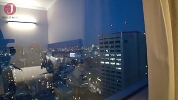 hd она сосет член который хочет ее вставляют спереди и сзади и она часто говорит это приятно porn
