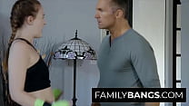 hd familybangscom молодая женщина боец тайского бокса начиненная папой дэнни риверс маркусом лондоном porn