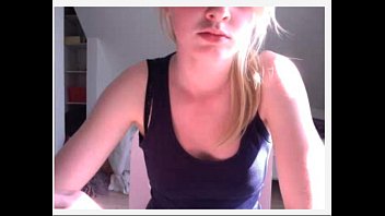 hd sexvideo hot blonde show tits on cam porn