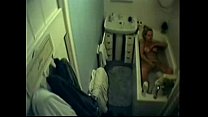 hd моя милая мама трет свою киску в ванне скрытая камера porn