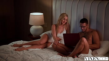 hd vixen dream girlfriend blake loves to please her man porn