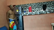 hd прихожу на кухню и вижу как моя красивая падчерица убирается в шортах я не мог сдержаться перед этой огромной porn