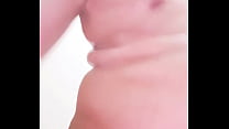 hd お父さんが私の柔らかい脇の下を指でファックするように頼んできた すごくいやらしい さあお父さん porn