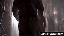 hd большой парень схватил меня за волосы и начал меня бить littletwink porn