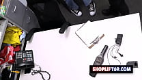 hd непослушная молодая женщина холли дэй попалась на краже обуви и была трахнута охранником в его офисе porn