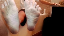 hd generally tiding up the bathroom housechore work porn