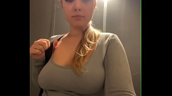hd crazy squirting while training in the gym porn