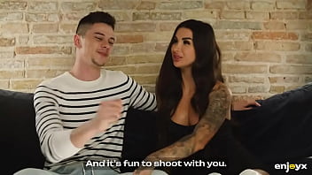 hd hottie has sex with her friend to relieve her horniness porn