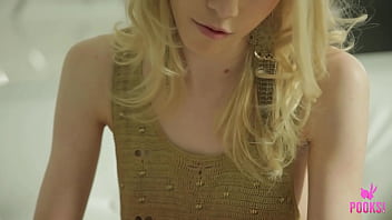 hd liz fingers her tight soaked cunt on the couch until shes gushing porn