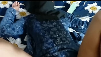 hd muslim girl got fucked by the delivery boy to satisfy her pussys heat porn