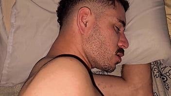 hd キッチンが到着し隣家の男が朝早くに砂糖をもらいに来たので目を瞬きセックスをして出て行く porn