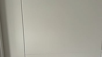 hd 義父が私のofのことを知った母に内緒にするために私は彼に身を委ねなければならなかった porn