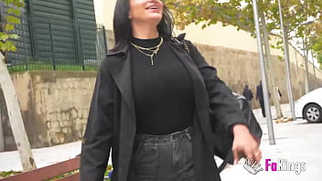 hd sexual tour in madrid the huge tits of nelia estrada know the capital porn