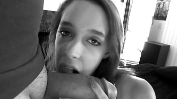 hd ice cocky redhead babe gives an ice cold deepthroat porn