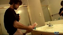 hd гетеросексуальный парень стреляет в 2 порции спермы используя сексигрушку porn